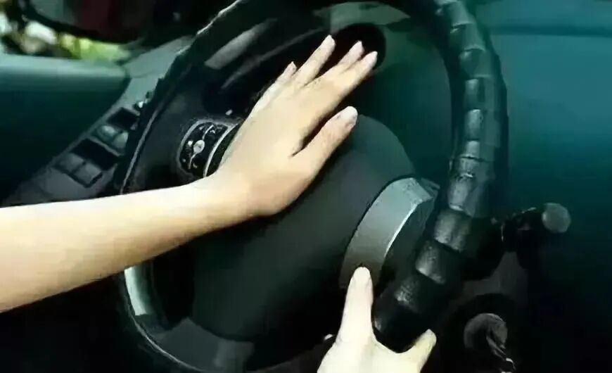 出行提示_低能見度駕駛技巧_霧天行車安全常識(shí)