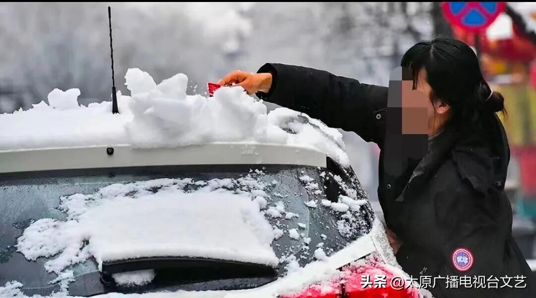 駕車出行前的準(zhǔn)備_出行提示_駕駛雪天車輛注意事項