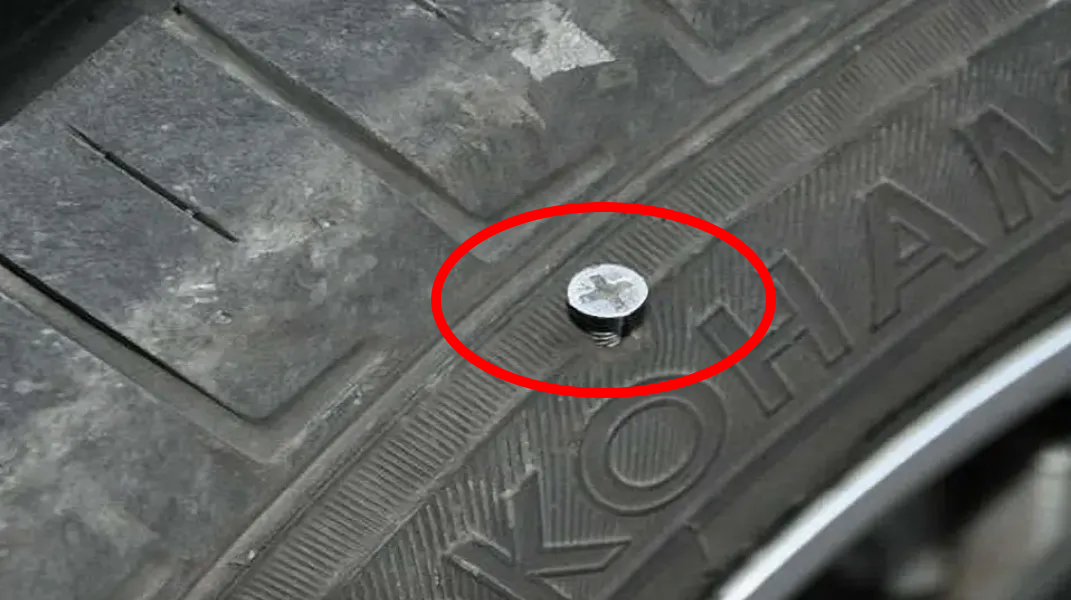 開車前繞車一周_出行提示_雪天行車安全注意事項(xiàng)