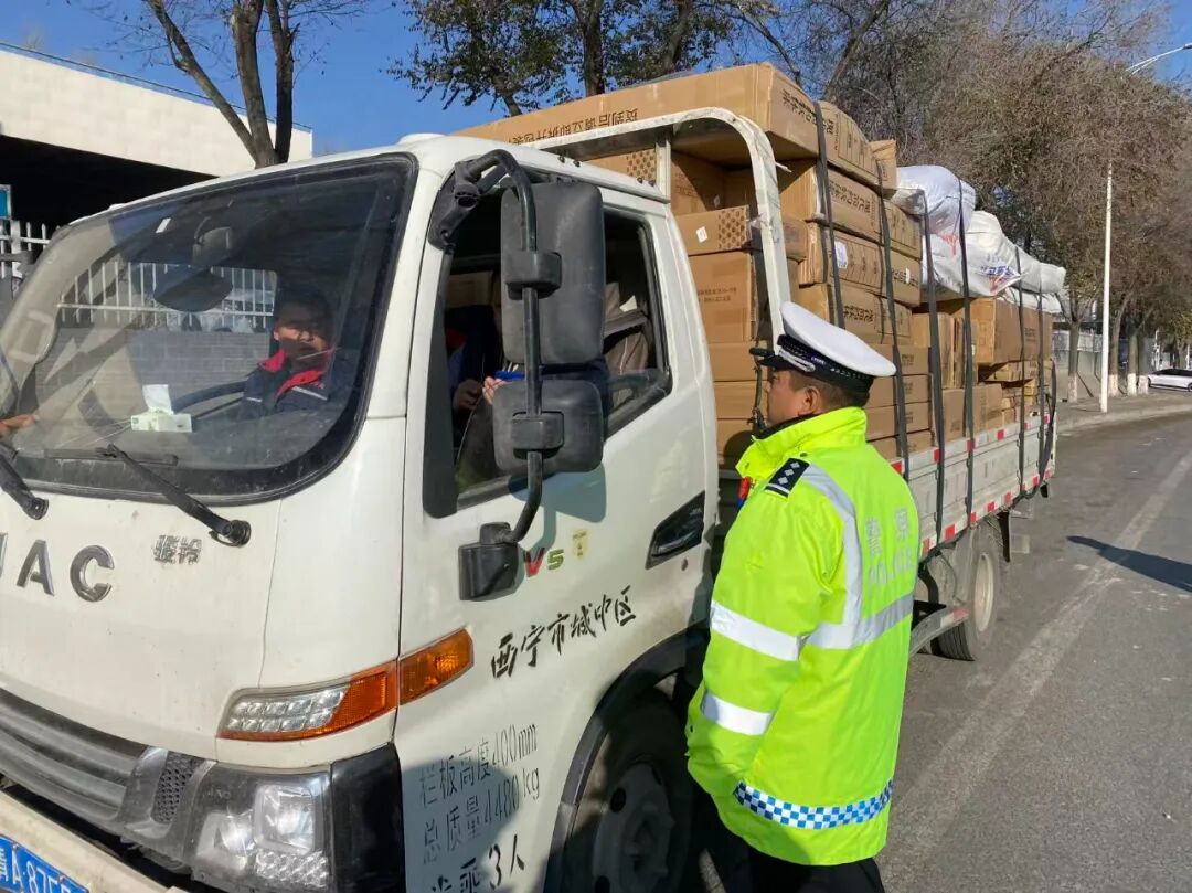 限行_西寧市公安局交通管理局 禁限行車輛整治行動 西寧交管 高壓態(tài)勢