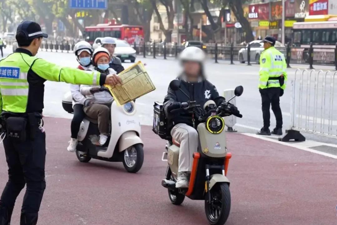 禁行_2025電動(dòng)車新政策_(dá)電動(dòng)車合法上路車型