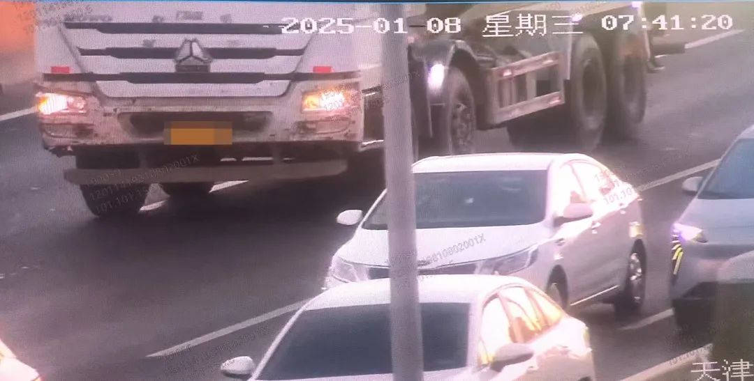 冬季行動大貨車闖禁行_禁行_天津交警查處闖禁行貨車