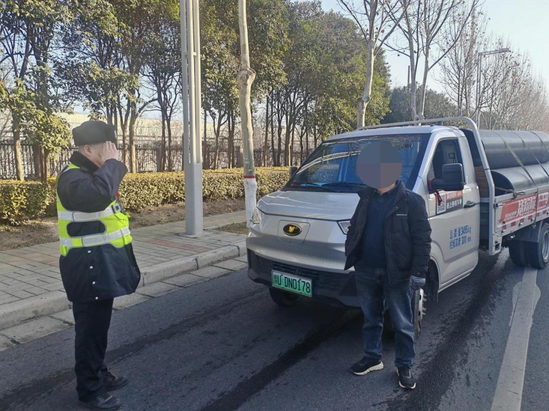 禁行_禁行的拼音_禁行標(biāo)識牌圖片大全